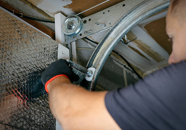 Affordable Garage Door Panel Replacement solutions in Howey-in-the-Hills, FL